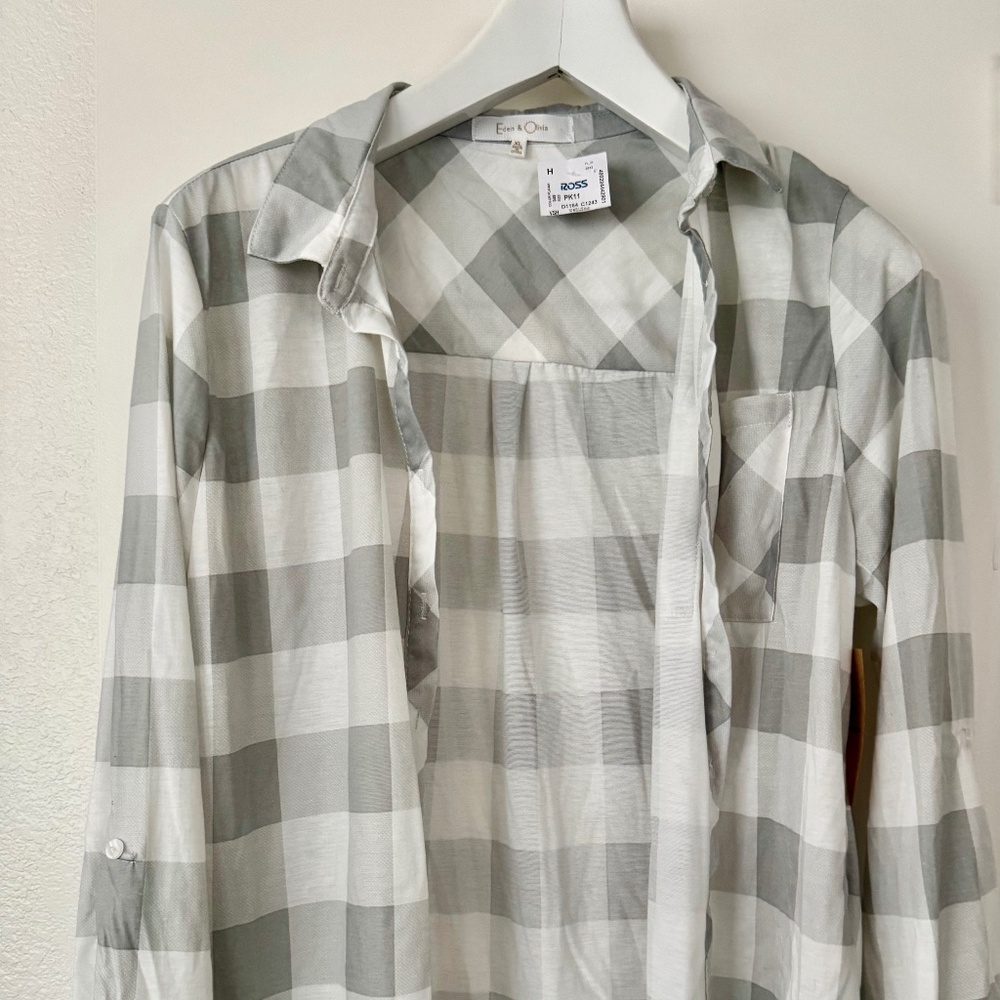 Eden & Olivia Gray Buffalo Plaid Button Front Shirt
